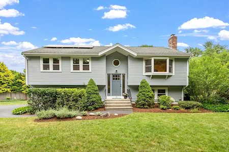 27 Independence Road Bedford, MA 01730