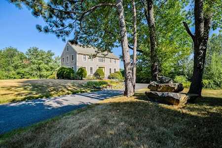 102 Flanagan Hill Rd Sterling, MA 01564