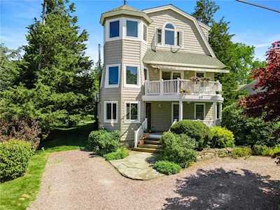 18 Lugger St Jamestown, RI 02835