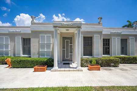 239 Wells Road Palm Beach, FL 33480