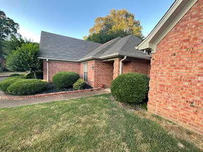 8867 Cherry Tree Cv Memphis, TN 38018