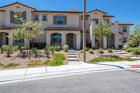12 Alamere Falls Dr Las Vegas, NV 89138