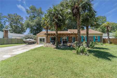 5305 Denver Dr Virginia Beach, VA 23464