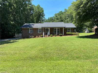 1318 Weatherbee Drive Winston Salem, NC 27103