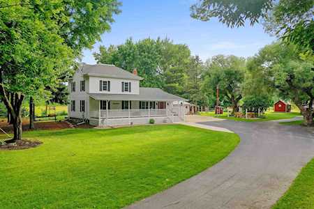 8348 Oakwood Ave Neenah, Town of Clayton, WI 54956