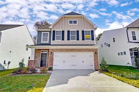 3869 Center Place Dr Harrisburg, NC 28075
