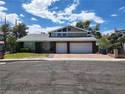 3499 Sunny Dunes Ct Las Vegas, NV 89121