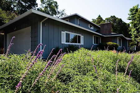 1030 Winding Ridge Court Santa Rosa, CA 95404