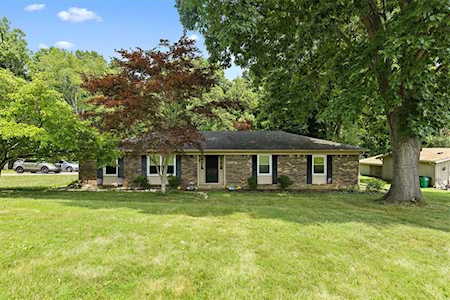 1785 E Shore Dr Martinsville, IN 46151