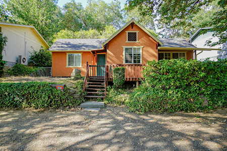 867 4th Ave Gold Hill, OR 97525