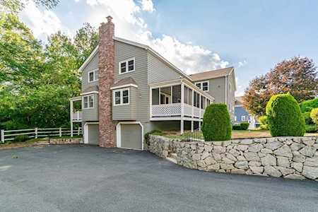 4 Carnation Circle #B Reading, MA 01867