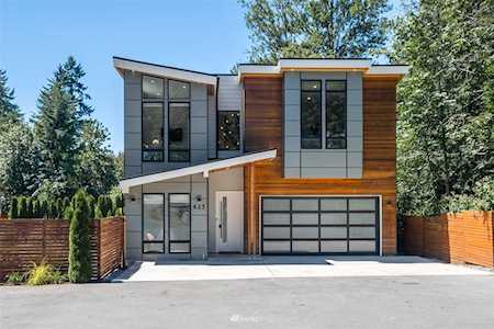 823 218th Ave NE Sammamish, WA 98074