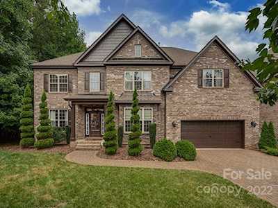5402 Open Book Ln Charlotte, NC 28270