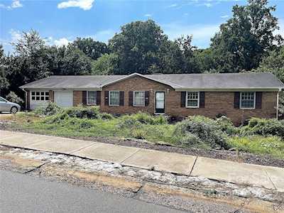 913 S Magnolia St Mooresville, NC 28115
