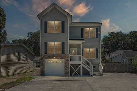804 Pine Harbor Dr Norfolk, VA 23502