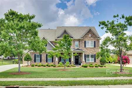 1004 Crismark Dr Indian Trail, NC 28079