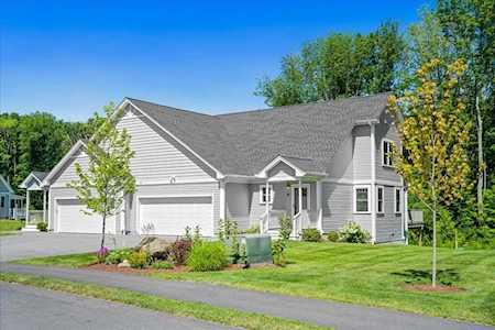 6 Whitman Bailey Dr #6 Auburn, MA 01501