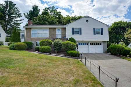 12 Albamont Rd Winchester, MA 01890