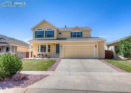 7453 Amberly Drive Colorado Springs, CO 80923