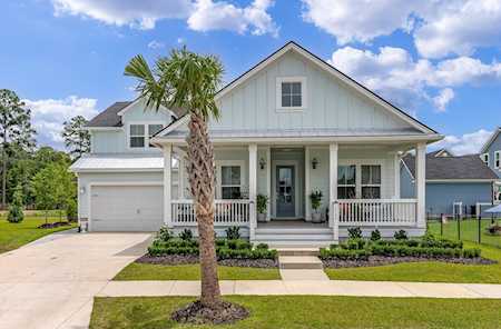 1740 Agate Bay Dr Mount Pleasant, SC 29466