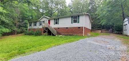 4113 Glenola Dr Waxhaw, NC 28173