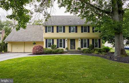 11 Rymill Terrace Cherry Hill, NJ 08003