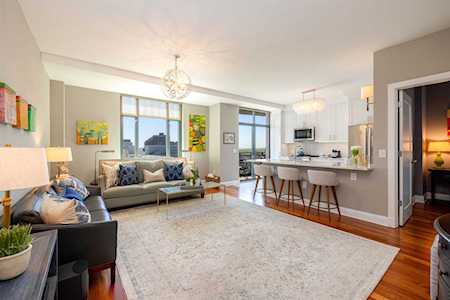 105 Greene St #1206 Jersey City, NJ 07302