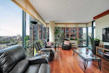 389 Washington St #19E Jersey City, NJ 07302