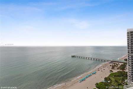 16901 Collins Ave #1904 Sunny Isles Beach, FL 33160