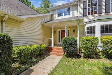 2608 Willowdale Ln Matthews, NC 28105