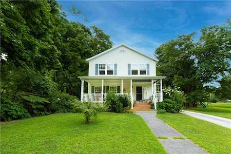 42 Ocean Ave Jamestown, RI 02835