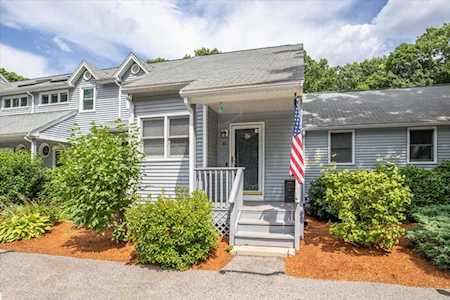 11 Bucky Dr #11 Bellingham, MA 02019