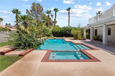 2425 Greens Ave Henderson, NV 89014