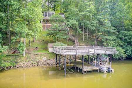 264 Pine Ridge Hardy, VA 24101