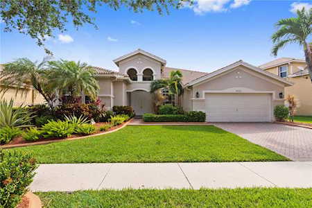 19229 N Hibiscus St Weston, FL 33332