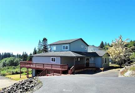 21 Orchard Dr Cathlamet, WA 98612