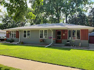 1317 Biscayne Dr Little Chute, WI 54140