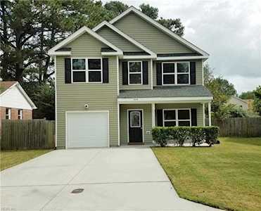 1418 Hawthorne Dr Chesapeake, VA 23325
