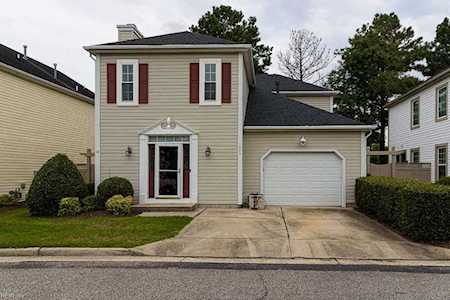 1603 Woodstock Ct Chesapeake, VA 23320