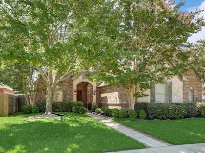 8316 Southridge Court North Richland Hills, TX 76182