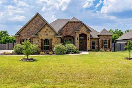 1101 Durango Springs Drive Fort Worth, TX 76052