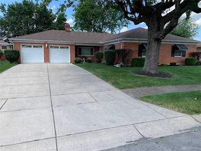 613 Bradfield Drive Dayton, OH 45426
