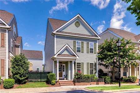 8233 Lee Hall Ave Suffolk, VA 23435