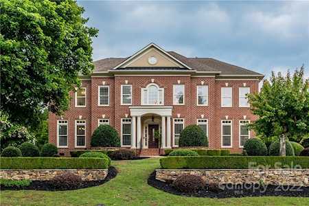7818 Stonehaven Dr Marvin, NC 28173