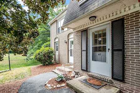 15 Cannongate Rd #47 Tyngsborough, MA 01879