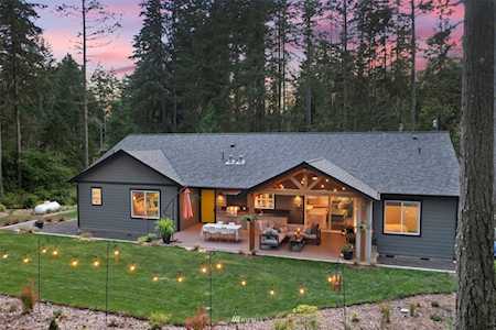 11816 Dogwood Place Anderson Island, WA 98303