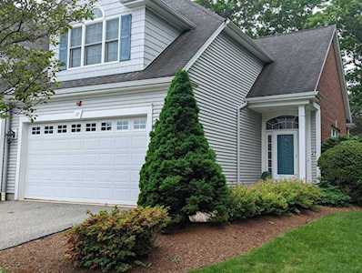 27 Peachey Cir #27 Middleton, MA 01949