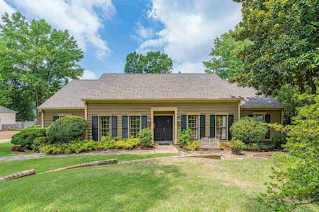2145 Wickersham Ln Germantown, TN 38139