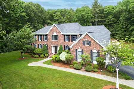 114 Saddle Hill Road Hopkinton, MA 01748