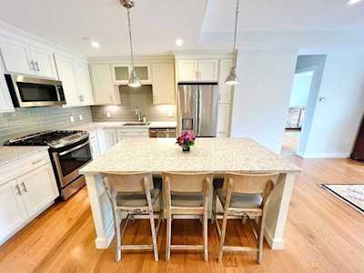 201 Elliott #210 Beverly, MA 01915